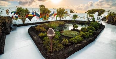 que hacer en lanzarote pareja Fundacion Cesar Manrique