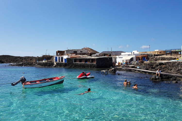 Excursión a Isla de Lobos desde Lanzarote en Barco - Lanzarote Experience  Tours