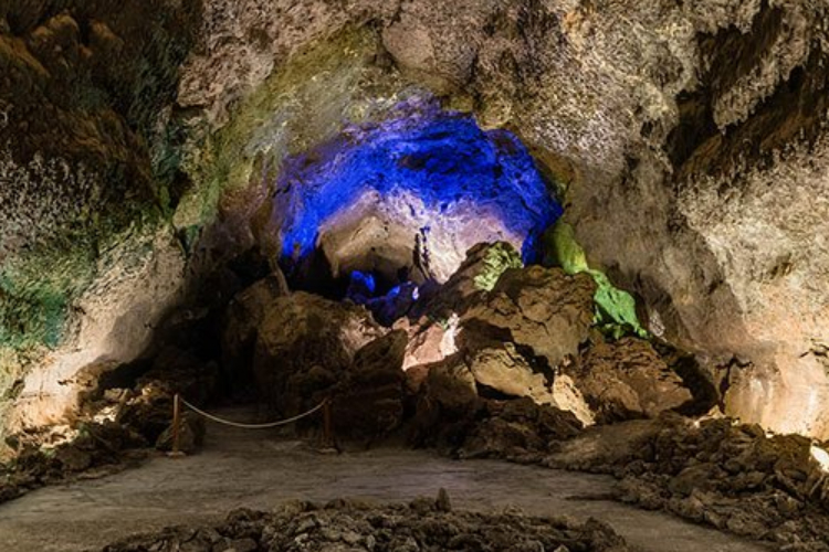 Cueva de los Verdes